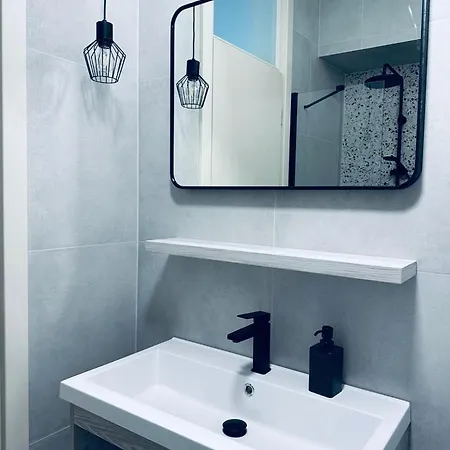 Clouds Ciovo - 20 Meters From Copacabana דירה