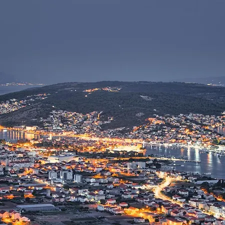 Clouds Ciovo - 20 Meters From Copacabana Apartment Trogir