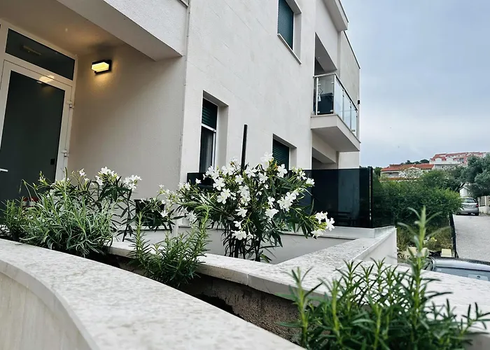 Clouds Ciovo - 20 Meters From Copacabana *