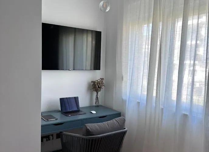 Clouds Ciovo - 20 Meters From Copacabana Apartment Trogir