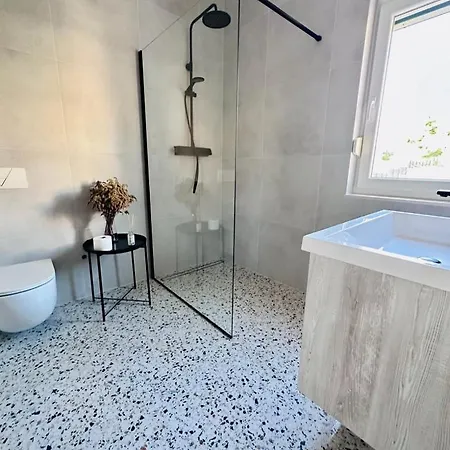 Clouds Ciovo - 20 Meters From Copacabana Διαμέρισμα Τρογκίρ